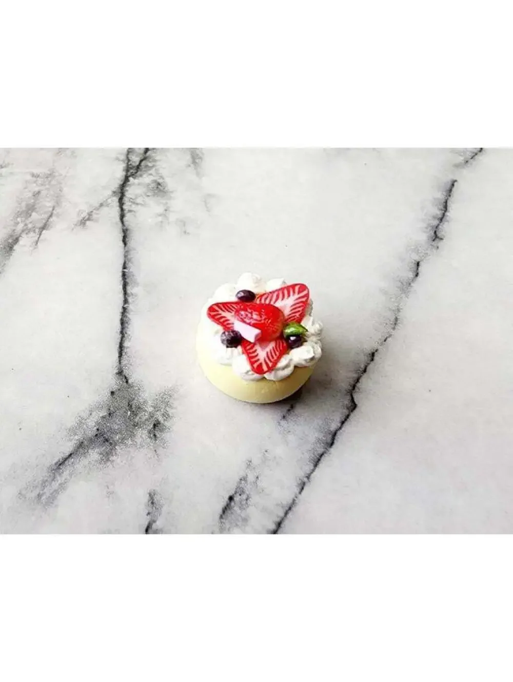 Miniature Dollhouse Buttercream Cake with Fruit Toppings